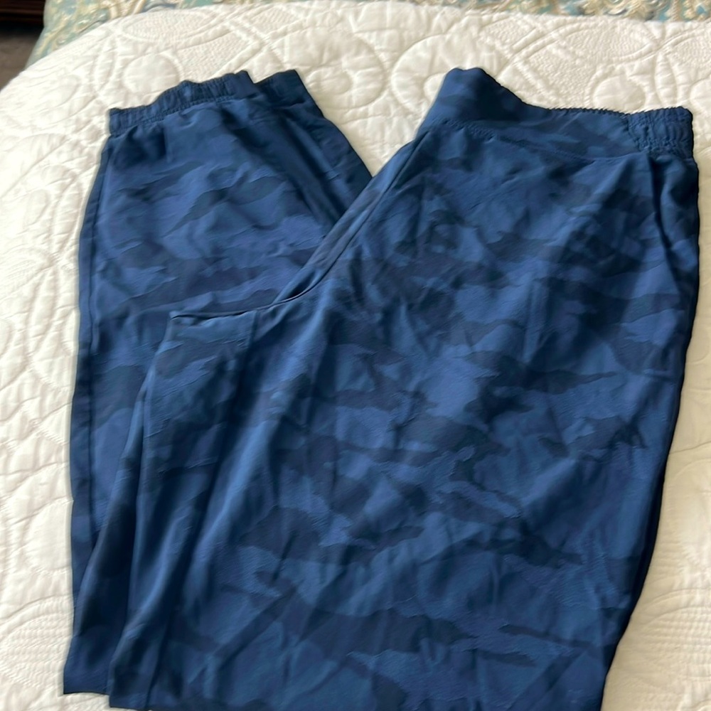 Athleta Brooklyn Textures Navy Jogger size 12 NWOT